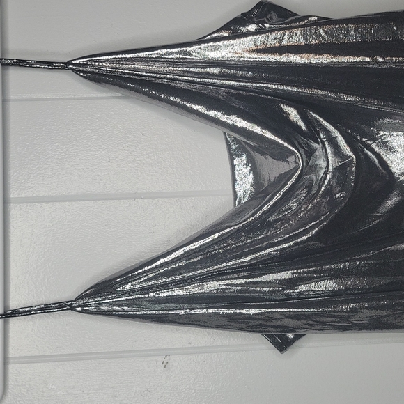 H&M Liquid Silver Draped Neckline Strappy Camisole Tank Metallic XL - Picture 4 of 12